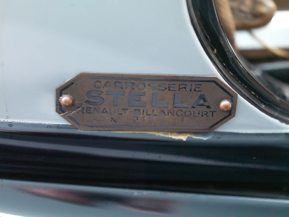 Renault - Image 5 of 12