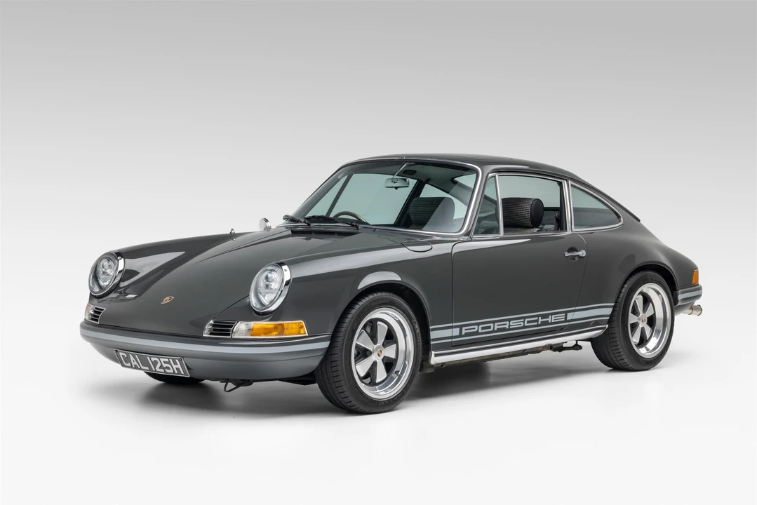 1989 Porsche 911 Carrera 3.2 - Image 4 of 31