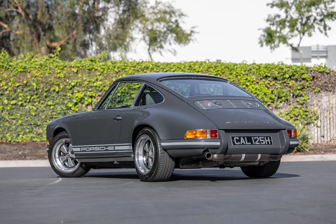 1989 Porsche 911 Carrera 3.2 - Image 24 of 31