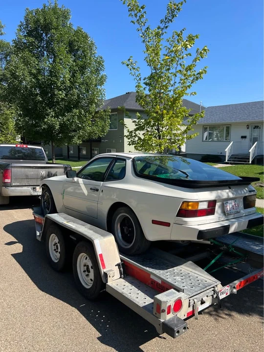 1984 Porsche 944 - Image 4 of 4
