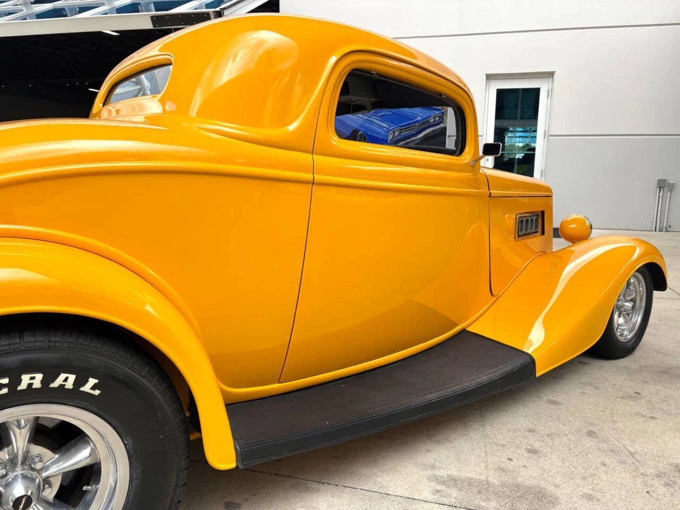 1933 Ford Model 18 & 40 - Image 18 of 31