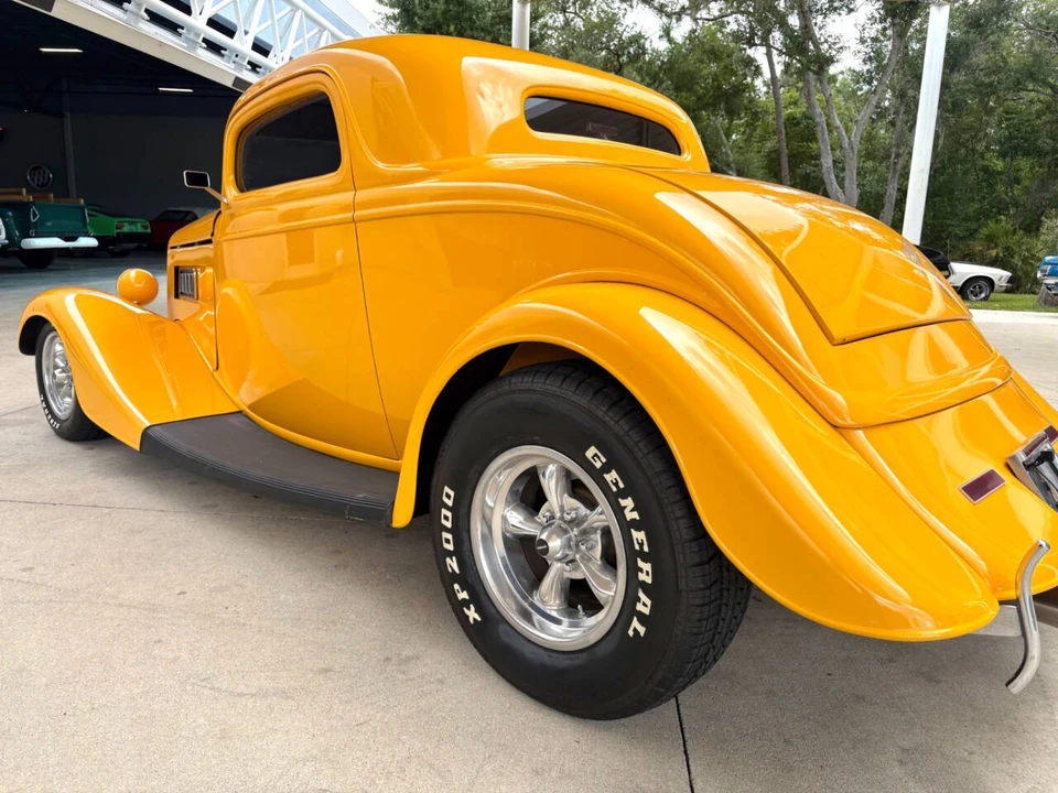 1933 Ford Model 18 & 40 - Image 16 of 31