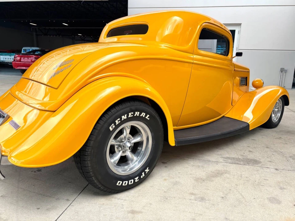 1933 Ford Model 18 & 40 - Image 17 of 31