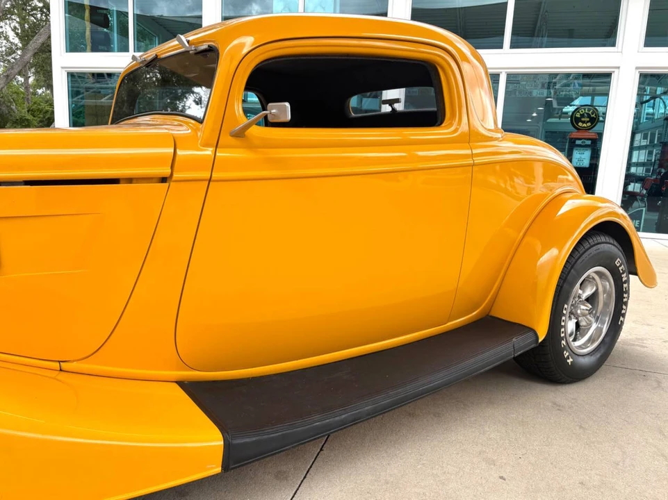 1933 Ford Model 18 & 40 - Image 14 of 31
