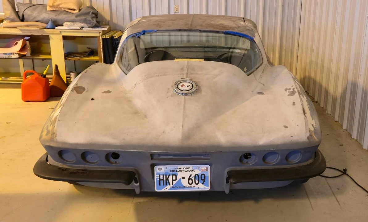 1966 Chevrolet Corvette C2 - Image 10 of 24