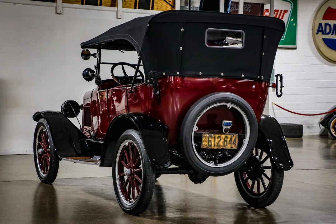 1924 Willys - Image 2 of 11