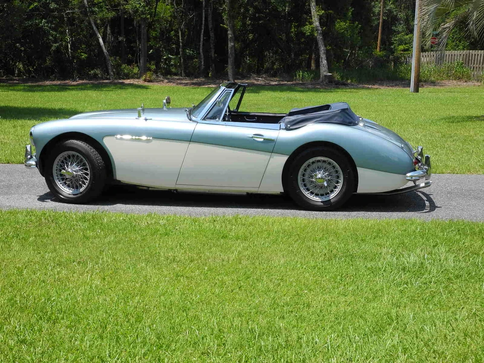 1962 Austin-Healey 3000 Mark II - Image 9 of 31