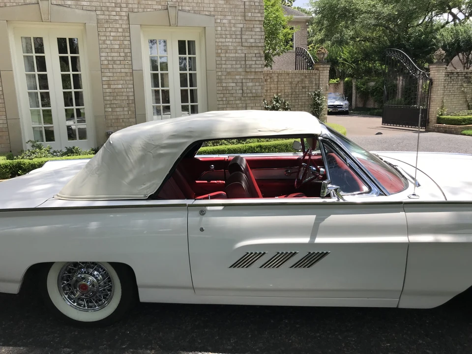 1963 Ford Thunderbird 3rd Gen - Image 20 of 31