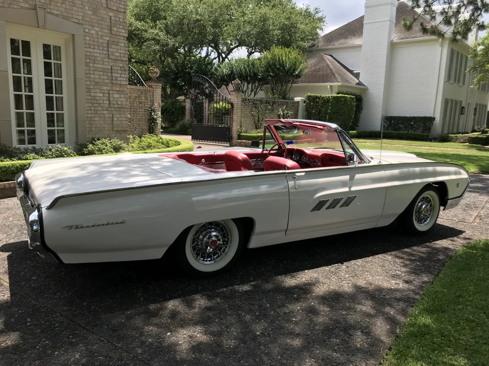 1963 Ford Thunderbird 3rd Gen - Image 10 of 31