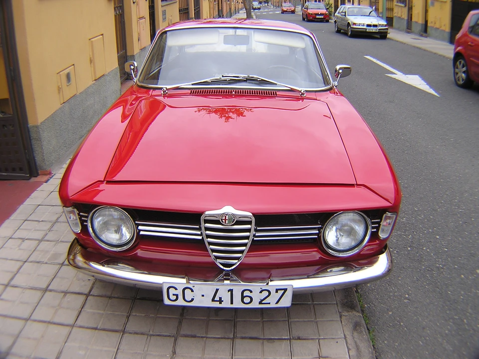 1966 Alfa Romeo Giulia Sprint GT Veloce - Image 3 of 31