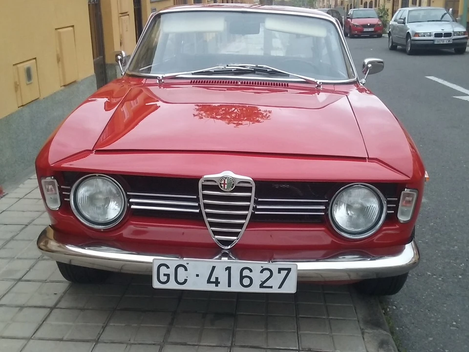 1966 Alfa Romeo Giulia Sprint GT Veloce - Image 4 of 31