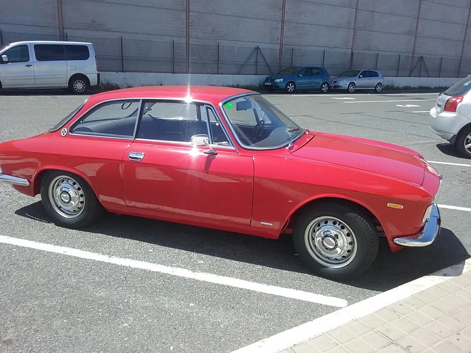 1966 Alfa Romeo Giulia Sprint GT Veloce - Image 23 of 31