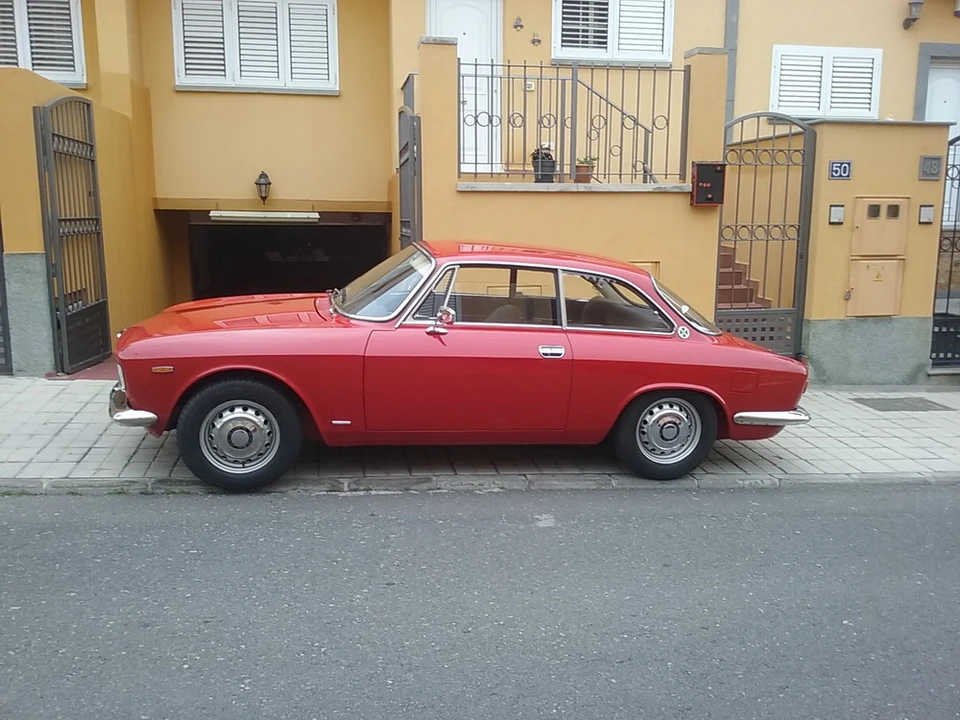 1966 Alfa Romeo Giulia Sprint GT Veloce - Image 7 of 31