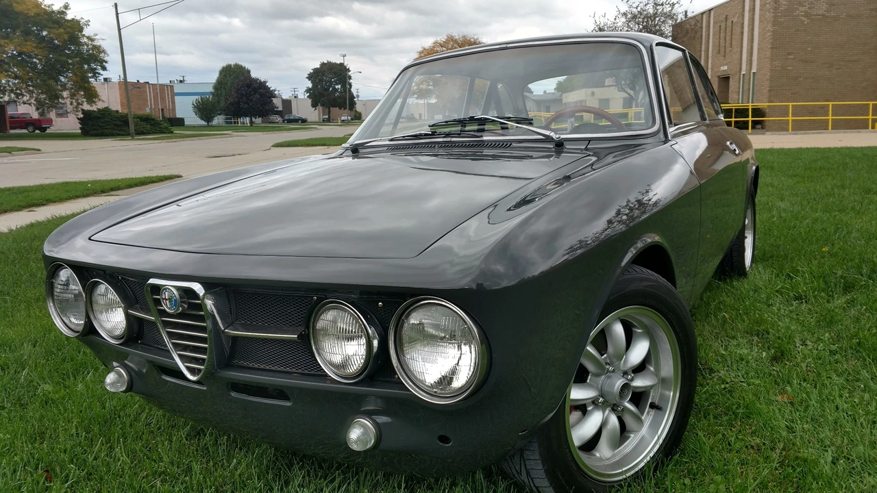 1969 Alfa Romeo Giulia Sprint GT Veloce - Image 4 of 31