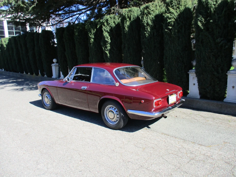 1969 Alfa Romeo 1750 GT Veloce - Image 5 of 31