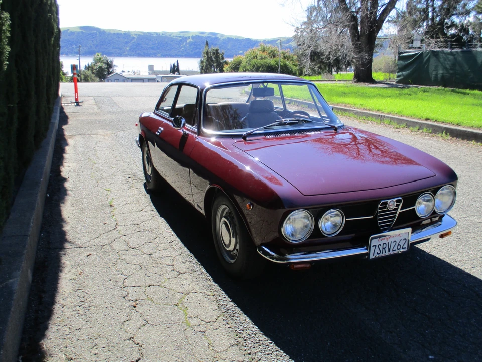 1969 Alfa Romeo 1750 GT Veloce - Image 12 of 31