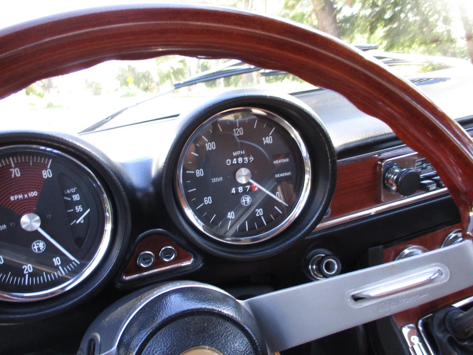 1969 Alfa Romeo 1750 GT Veloce - Image 30 of 31