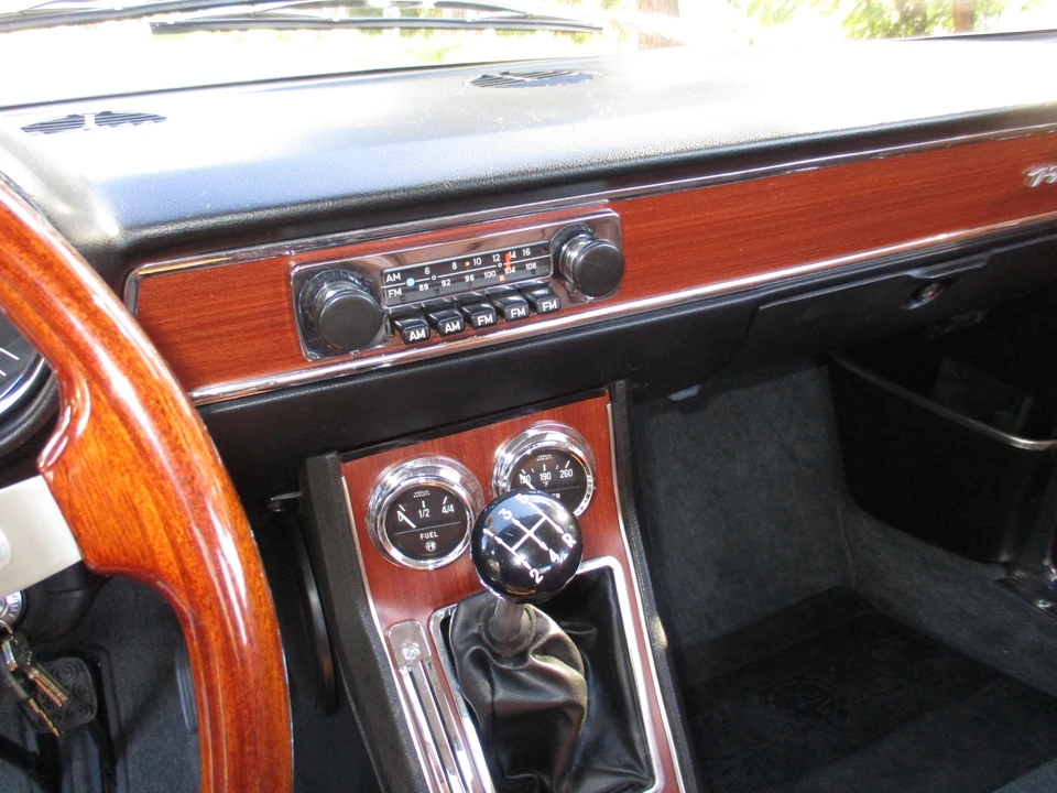 1969 Alfa Romeo 1750 GT Veloce - Image 31 of 31