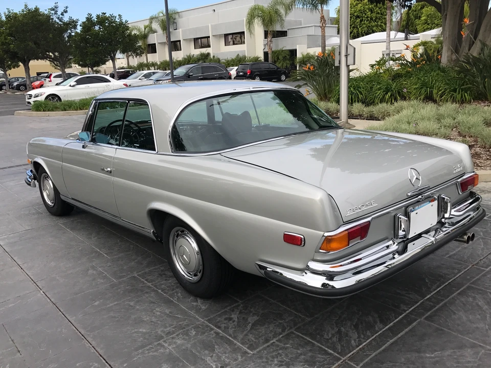 1971 Mercedes-Benz W111 280SE 3.5 Coupe - Image 10 of 31