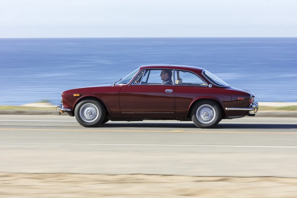 1973 Alfa Romeo 2000 GT Veloce - Image 16 of 31