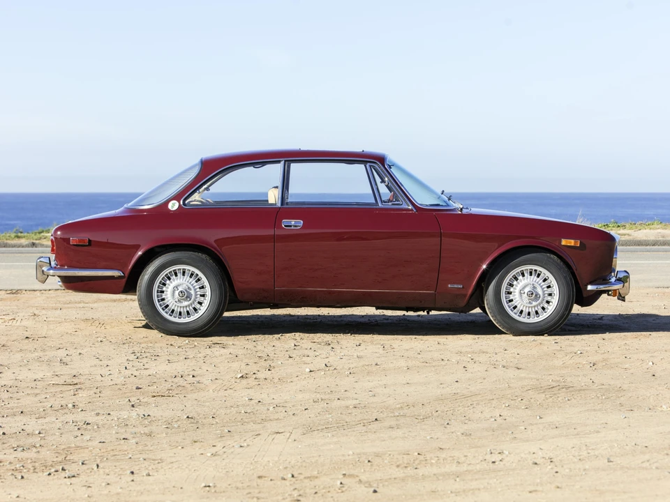 1973 Alfa Romeo 2000 GT Veloce - Image 10 of 31