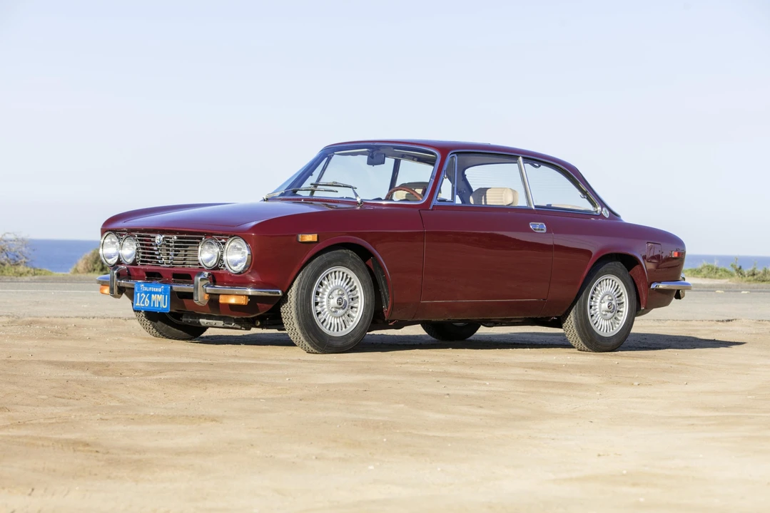 1973 Alfa Romeo 2000 GT Veloce - Image 2 of 31