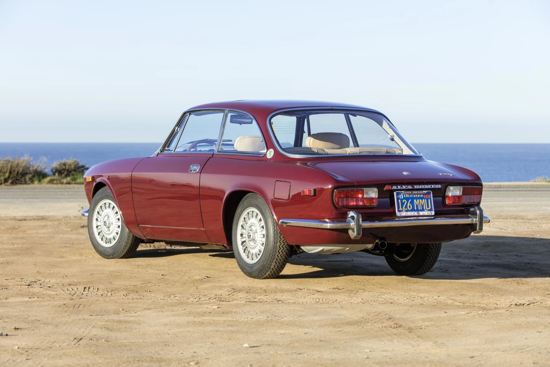 1973 Alfa Romeo 2000 GT Veloce - Image 13 of 31