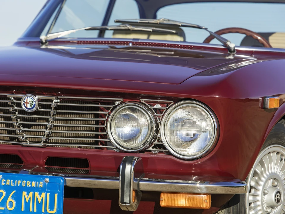 1973 Alfa Romeo 2000 GT Veloce - Image 22 of 31