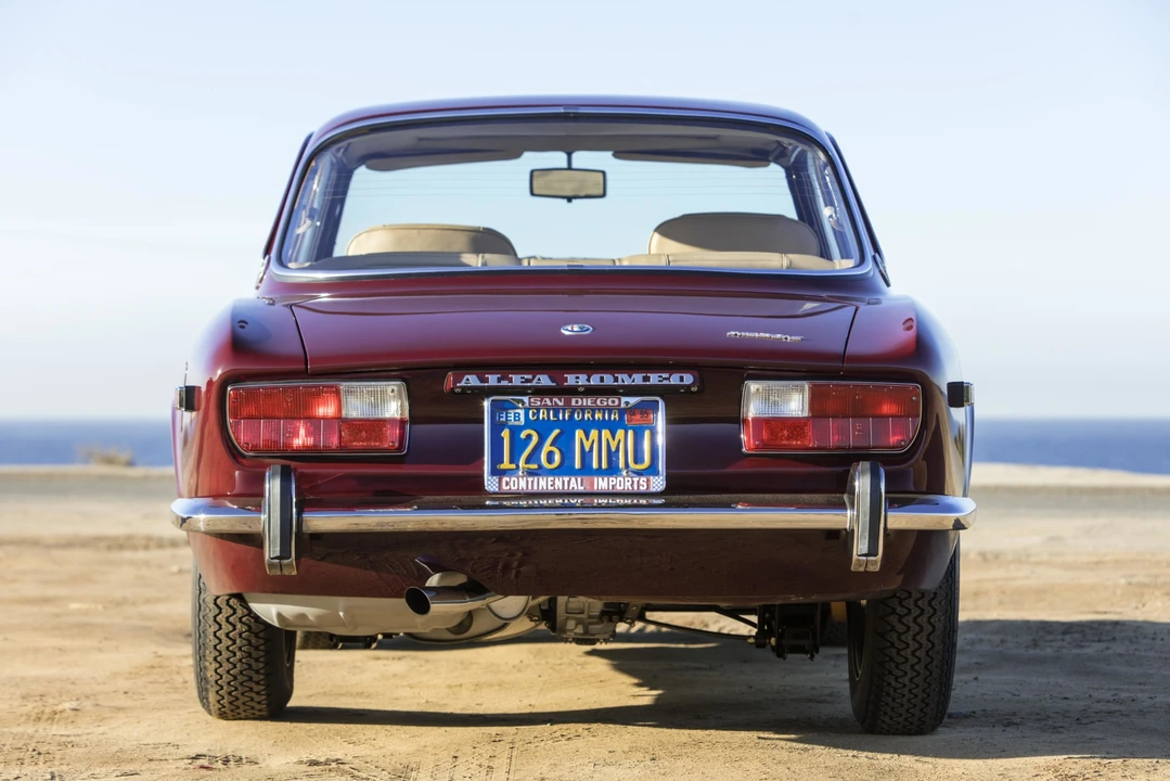 1973 Alfa Romeo 2000 GT Veloce - Image 12 of 31