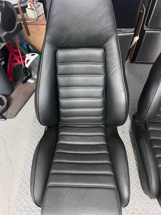 1980 Parts & Memorabilia Seats & Interior - Image 3 of 11