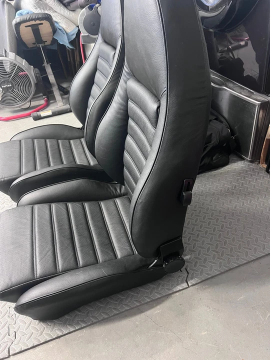 1980 Parts & Memorabilia Seats & Interior - Image 5 of 11