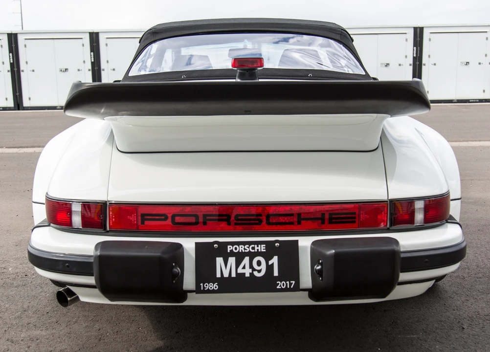 1986 Porsche 911 Carrera 3.2 - Image 19 of 31