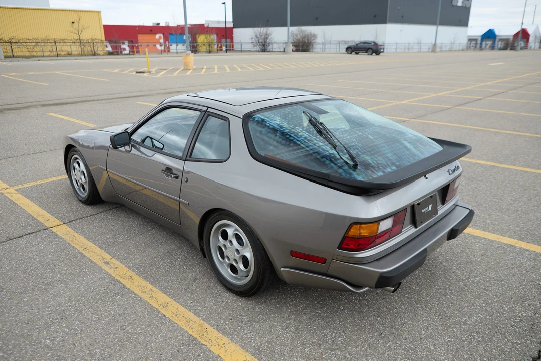 1987 Porsche 944 Turbo - Image 15 of 31