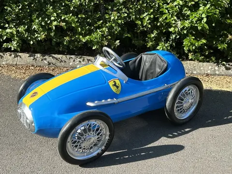 2006 American Restored Retro Racer Pedal Car