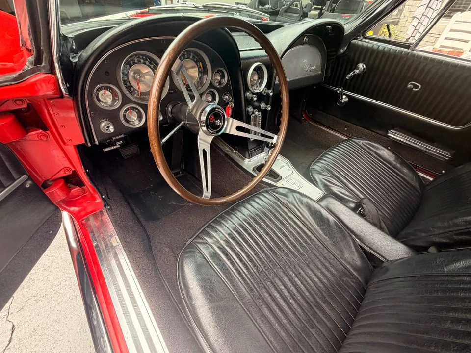 1963 Chevrolet Corvette C2 - Image 14 of 23