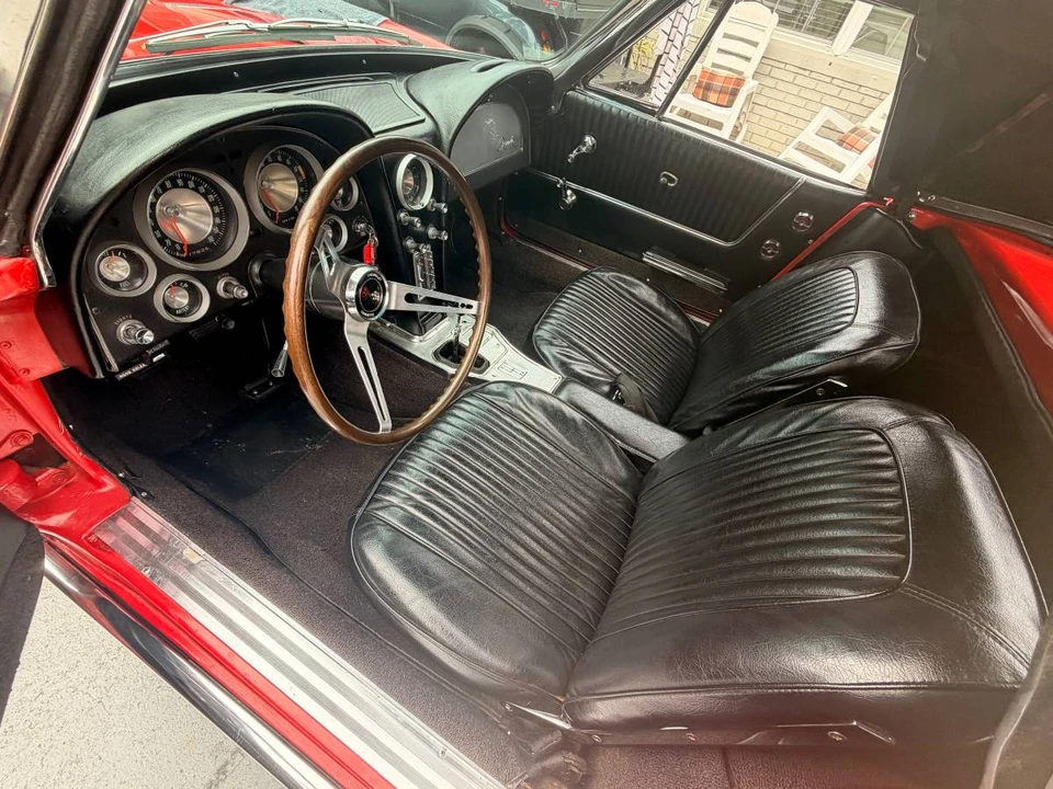 1963 Chevrolet Corvette C2 - Image 13 of 23