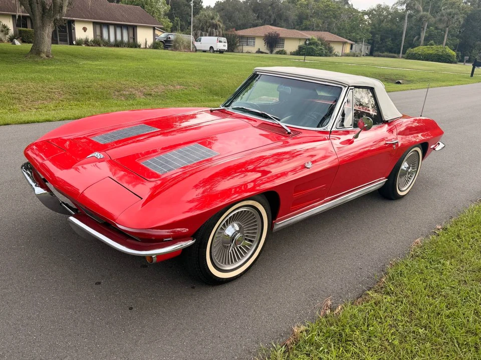 1963 Chevrolet Corvette C2 - Image 17 of 23