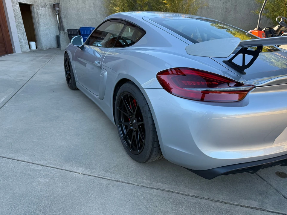 2016 Porsche 981 Cayman GT4 - Image 10 of 15