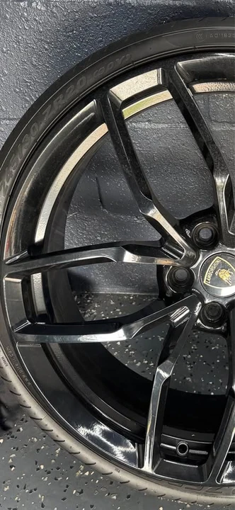 Lamborghini Huracan - Image 2 of 4