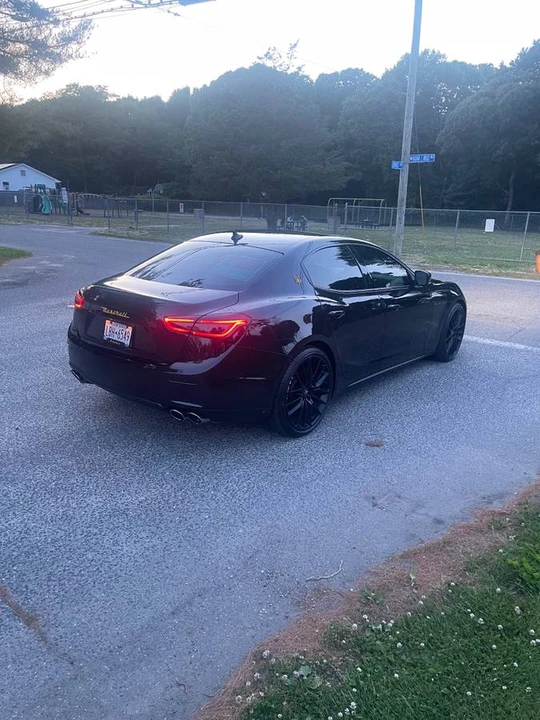 2016 Maserati Ghibli 3rd Gen - Image 2 of 11