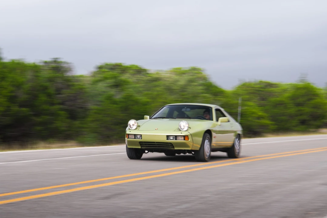 1978 Porsche 928 - Image 2 of 31