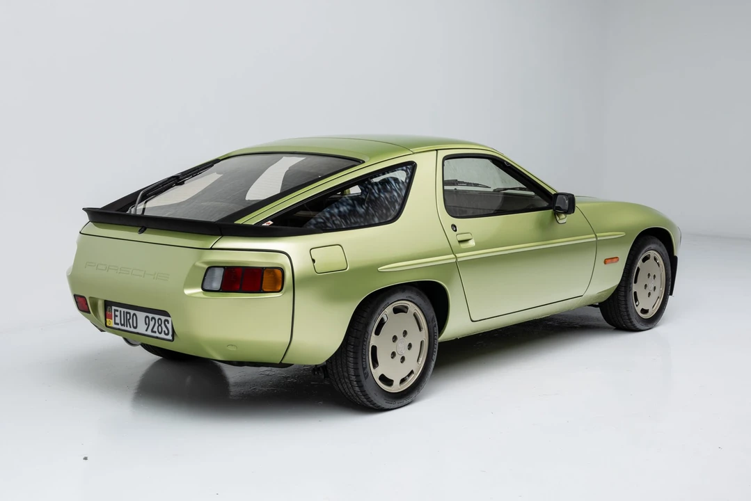 1980 Porsche 928 S - Image 17 of 31