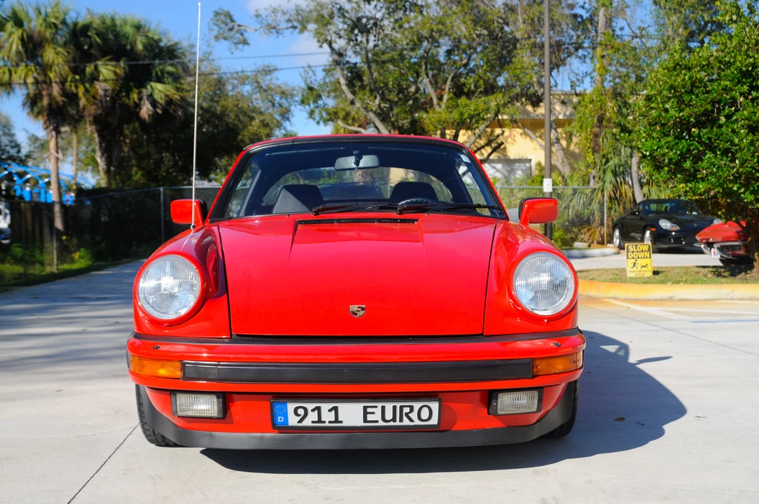 1984 Porsche 911 Carrera 3.2 - Image 14 of 31