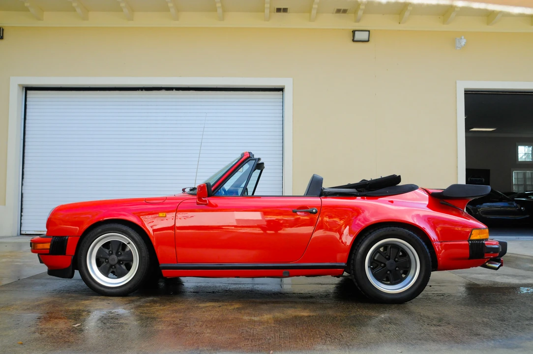 1984 Porsche 911 Carrera 3.2 - Image 2 of 31
