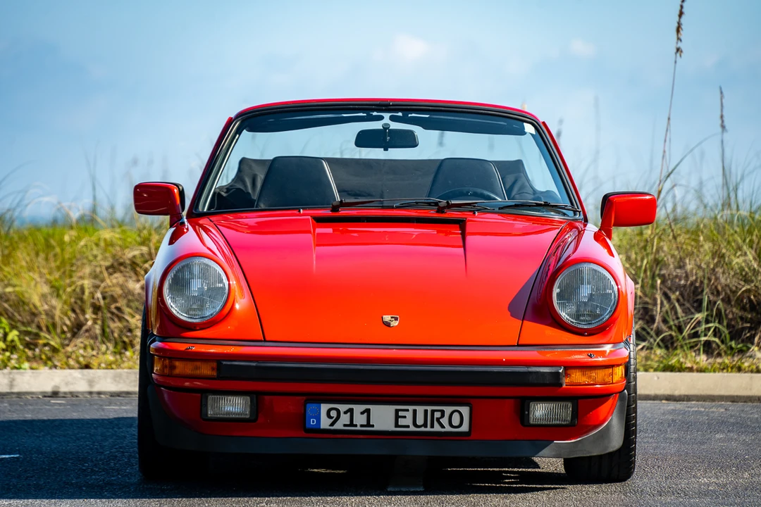 1984 Porsche 911 Carrera 3.2 - Image 10 of 31
