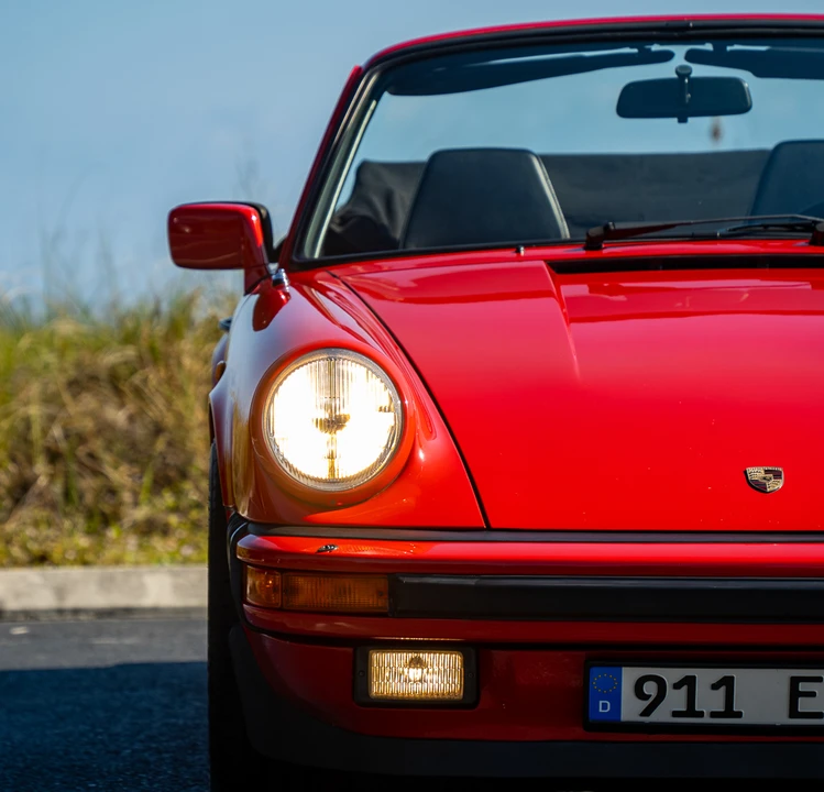 1984 Porsche 911 Carrera 3.2 - Image 28 of 31