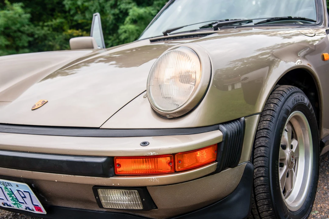 1984 Porsche 911 Carrera 3.2 - Image 19 of 31