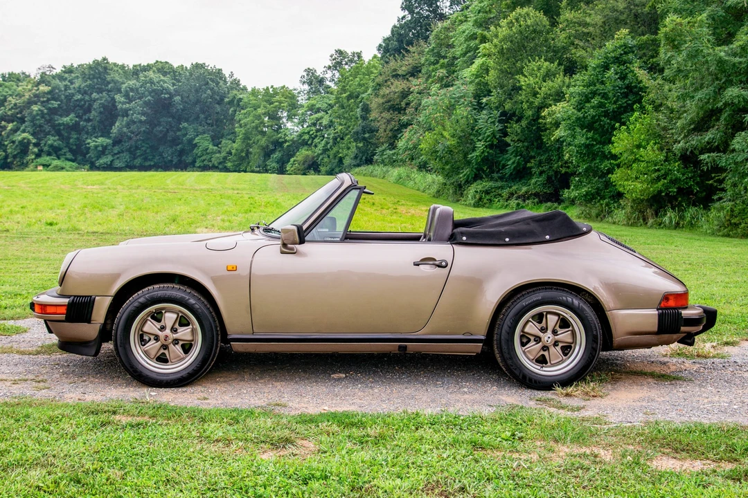 1984 Porsche 911 Carrera 3.2 - Image 8 of 31