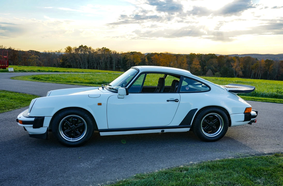 1984 Porsche 911 Carrera 3.2 - Image 11 of 31