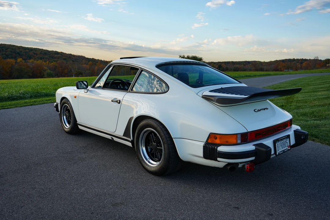 1984 Porsche 911 Carrera 3.2 - Image 14 of 31